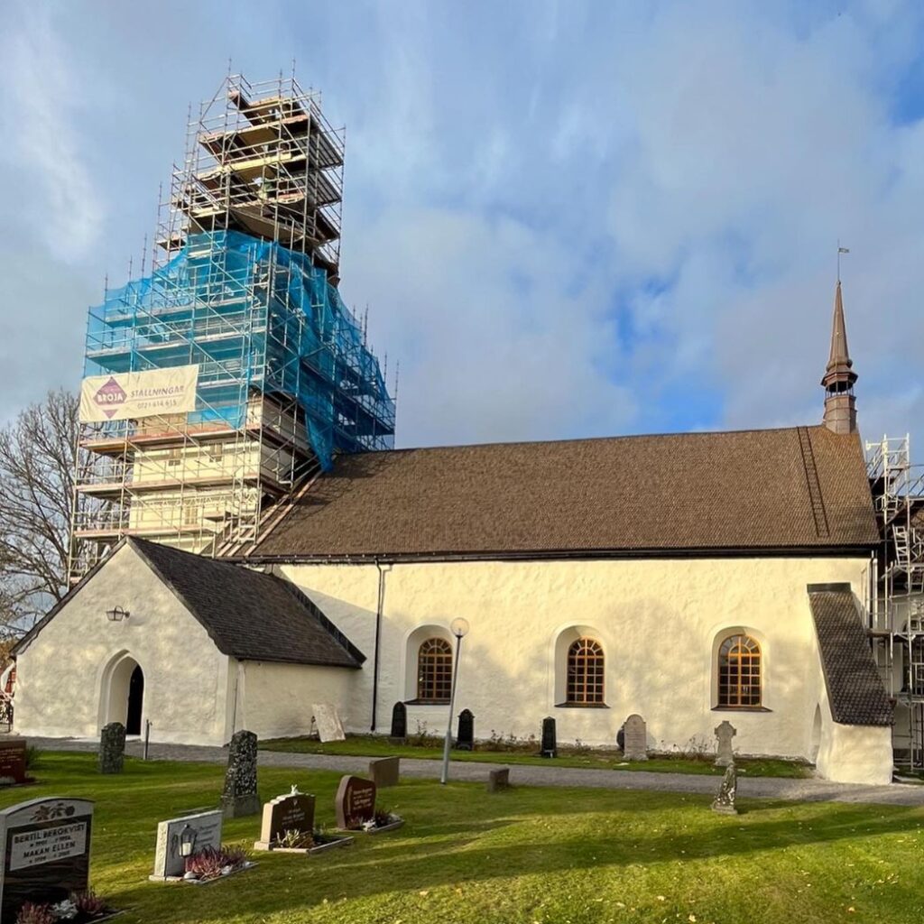 Trädsgårdsskötsel kyrka